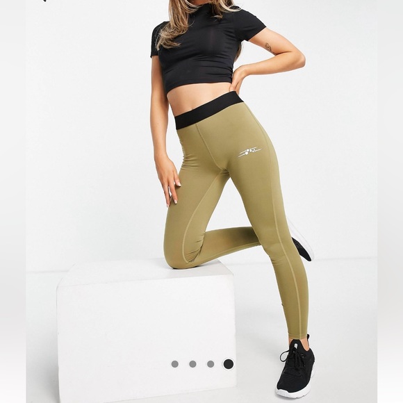 (NWOT) Only Play legging - Picture 1 of 4